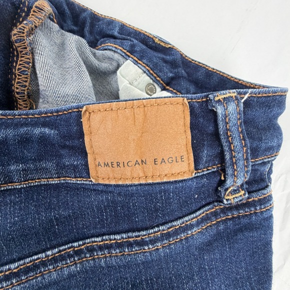 American Eagle Super Hi-Rise Shortie Distressed Denim Shorts Dark Wash Size 16 - Picture 11 of 12